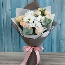 Букет цветов из:  Хризантемы и Розы в Белоярском Ханты-Мансийского АО