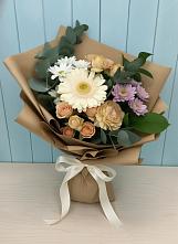 Букет цветов из:  Герберы и Хризантемы в Белоярском Ханты-Мансийского АО