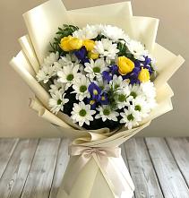 Букет цветов из:  Ирисы, Хризантемы и Розы #REPLACE_PRED# Белоярском Ханты-Мансийского АО