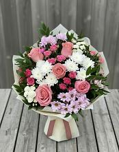 Букет цветов из:  Альстромерии, Гвоздики, Розы и Хризантемы в Белоярском Ханты-Мансийского АО