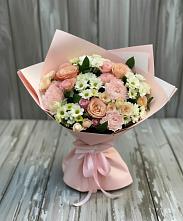 Букет цветов из:  Гвоздики, Розы и Хризантемы в Белоярском Ханты-Мансийского АО